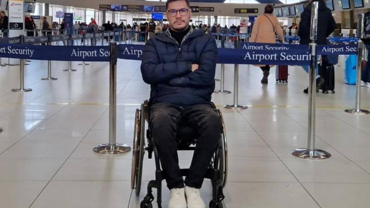 Rugbist imobilizat în scaun cu rotile, acuzații grave de discriminare la adresa Tarom. George Baltă: mi-au spus că nu iau la bord persoane cu mobilitate redusă