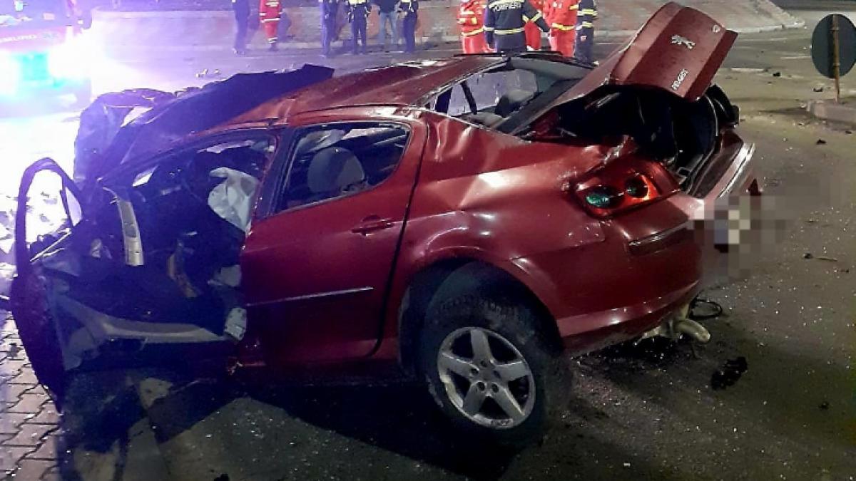 Tragedie la ieșire din Constanța: un tânăr de 24 de ani a murit pe loc după ce a sărit cu bolidul într-un sens giratoriu