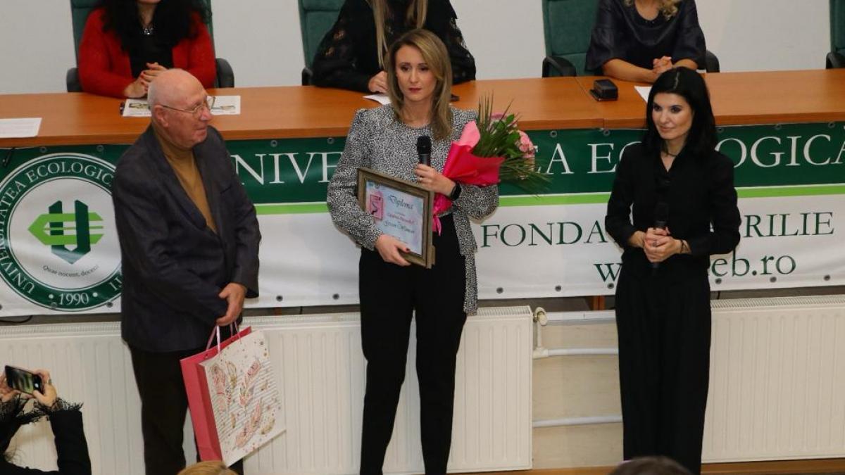 Personalitățile feminine ale anului au fost premiate la Gala Green Woman 2023. Printre cele 12 femei de succes, care au primit distincția Green Woman se numără Cătălina Porumbel și Mona Lisa Popa