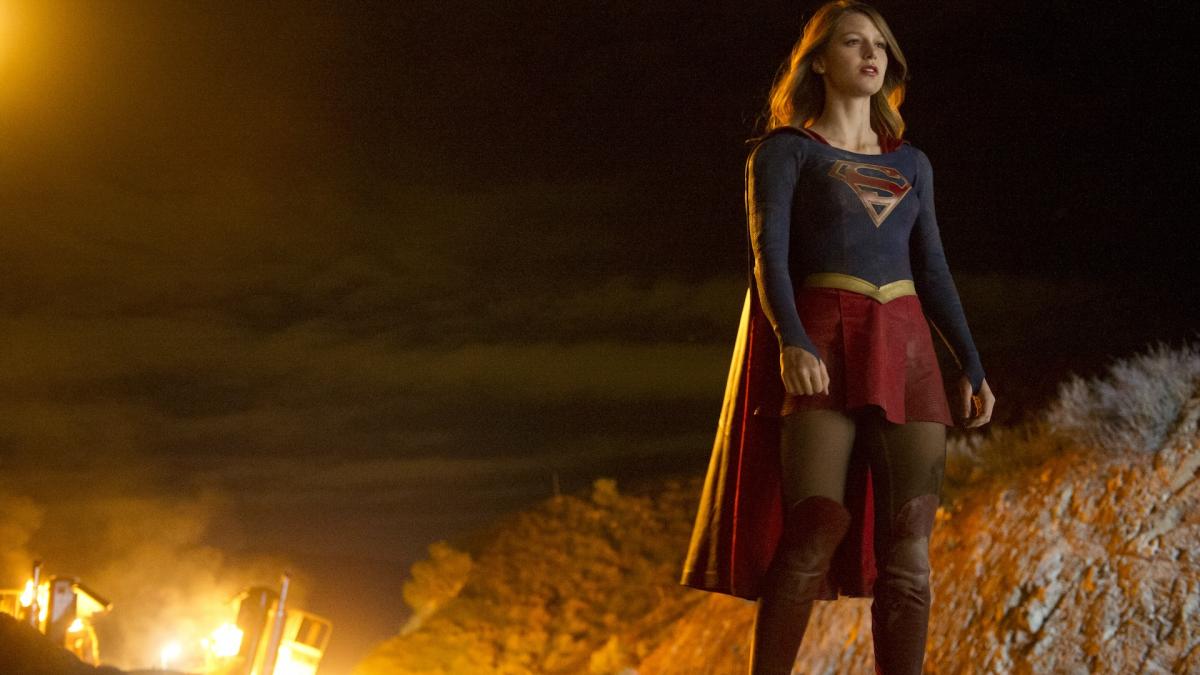 Warner TV este prima televiziune din România care difuzează „Supergirl”. Serialul are premiera în ianuarie!