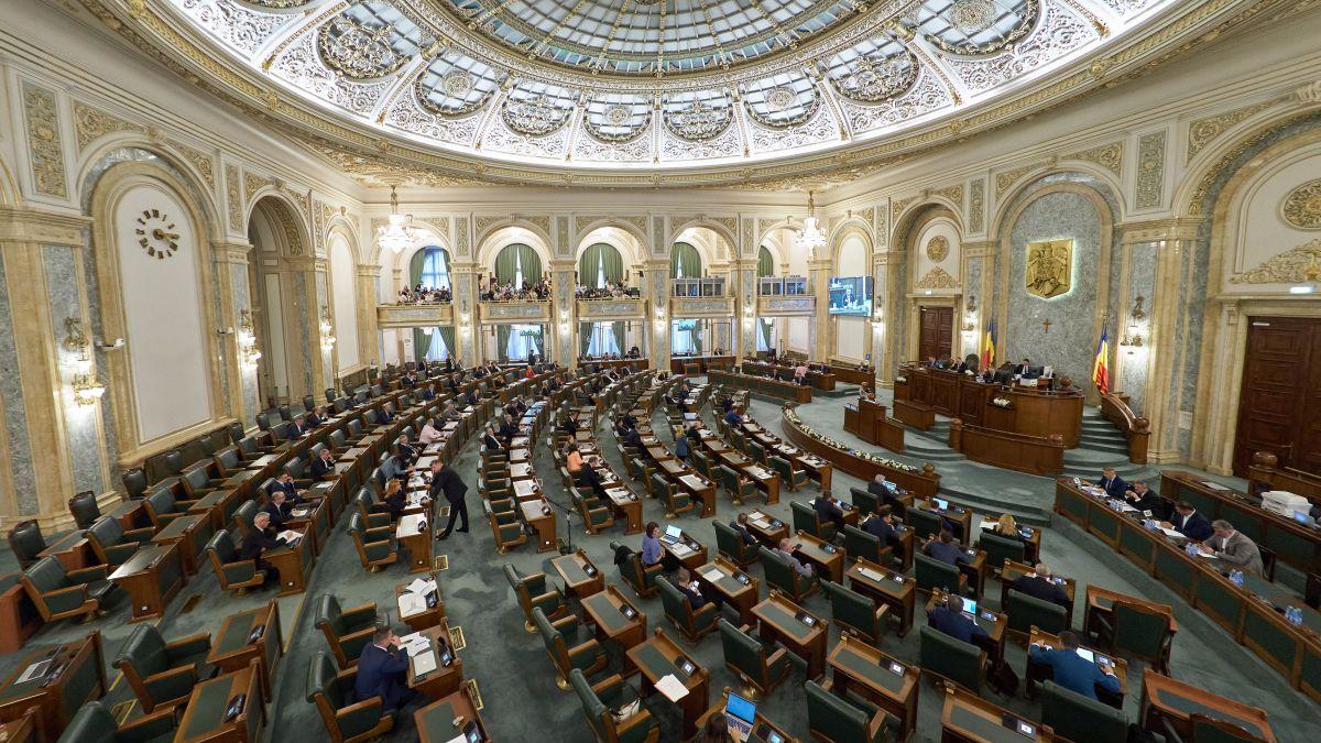 senat sedinta solemna revolutie decembrie 1989