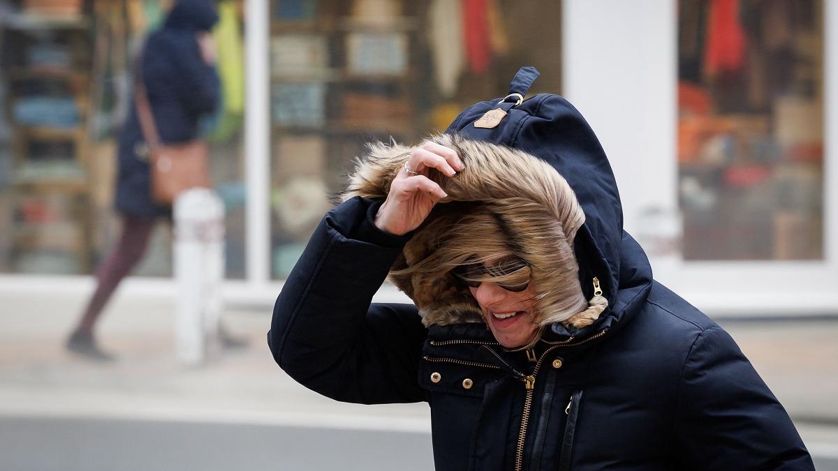 Furtună violentă în Begia. O persoană a murit