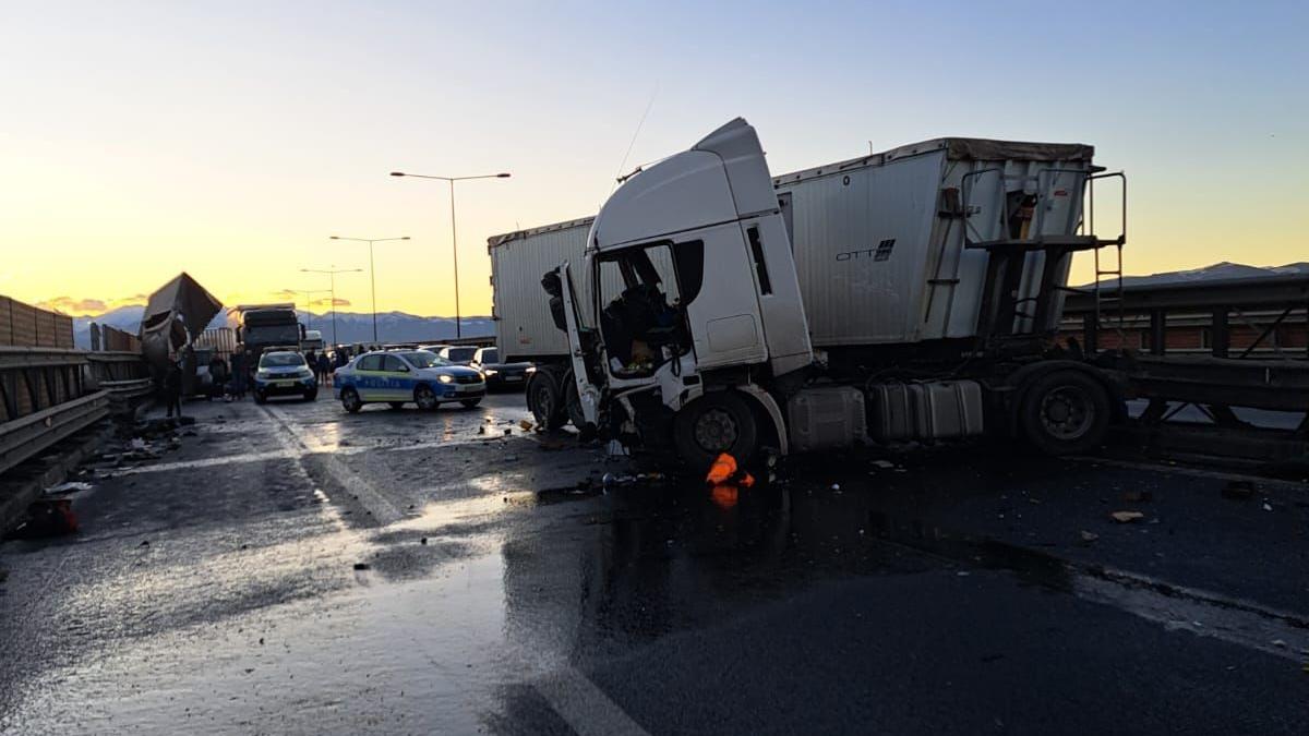 accident cumplit centura sibiului