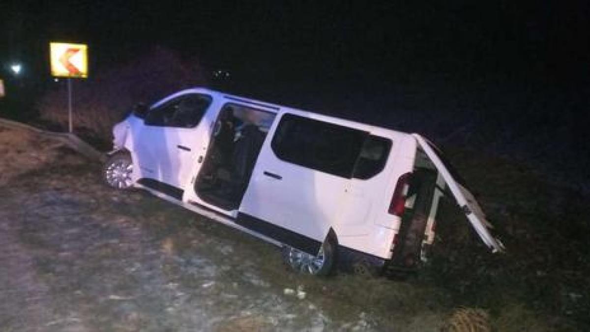 Accident cu șapte victime: Două microbuze s-au ciocnit în Sălaj. A fost activat Planul Roșu de Intervenție
