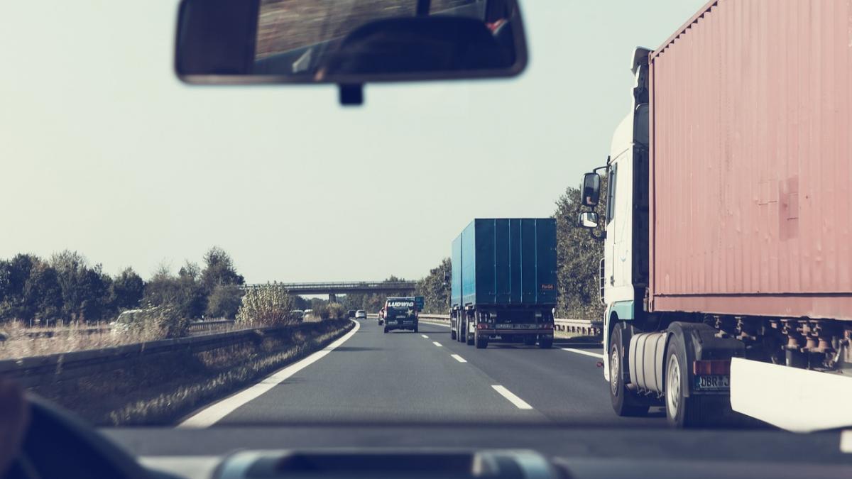 ASF a aprobat noile tarife maxime de RCA pentru autovehiculele de peste 16 tone