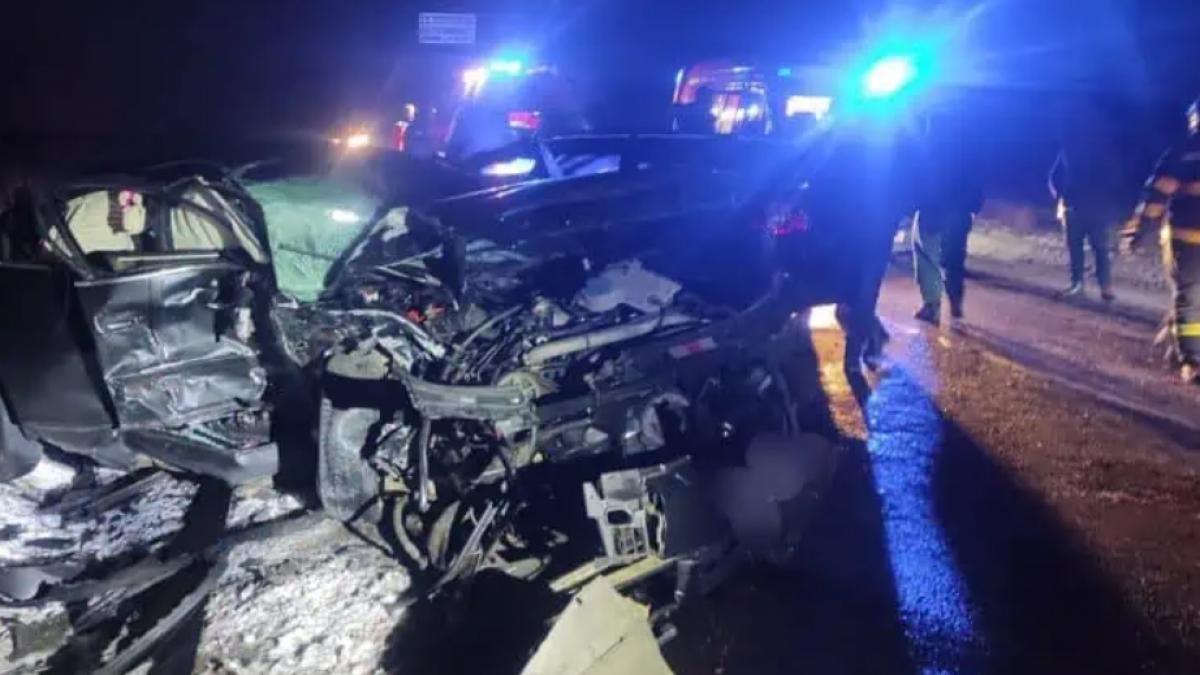 Două drumuri naționale blocate, în urma unor accidente rutiere. O tânără de 25 de ani a murit