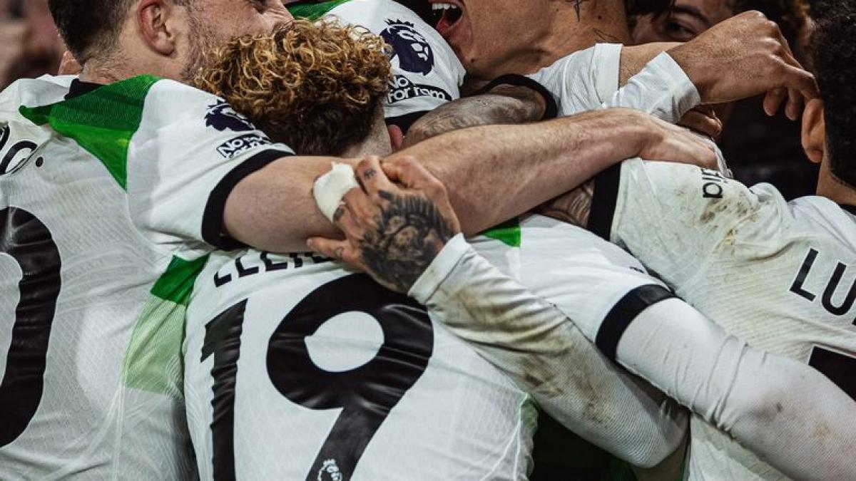 Liverpool trece cu brio de Bournemouth și se distanțează la cinci puncte în Premier League