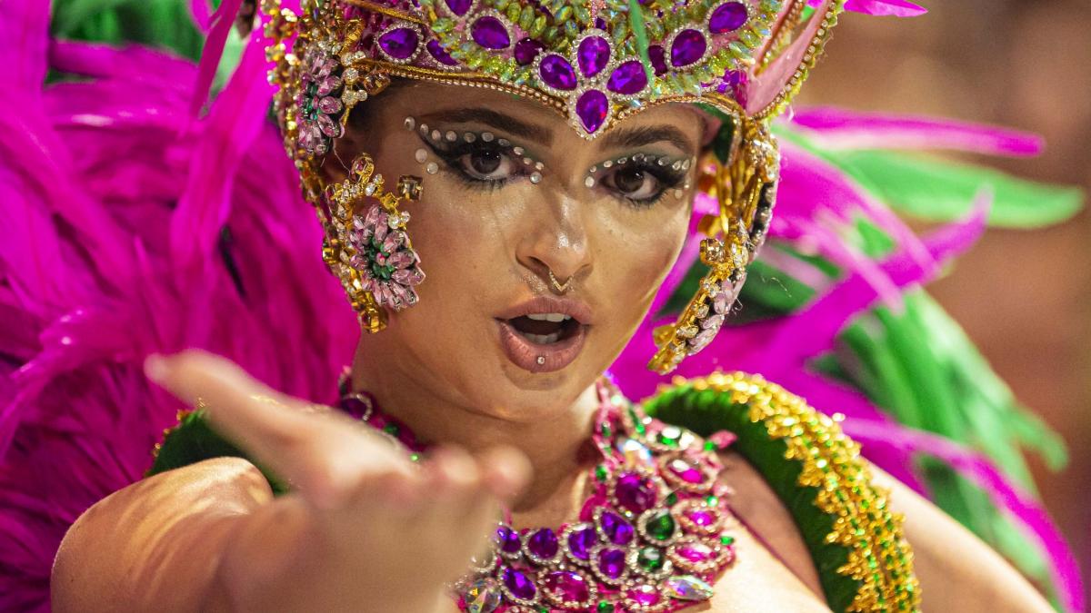 Carnavalul de la Rio de Janeiro 2024. Programul festivităților. Defilarea marilor școli de samba