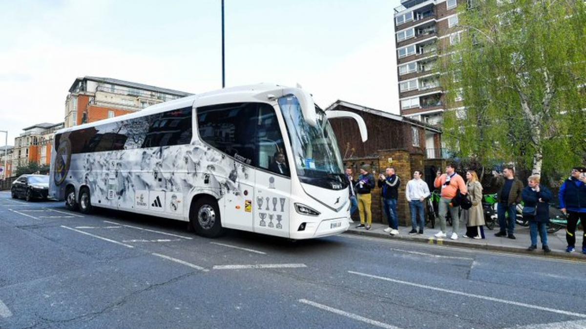 Autocarul lui Real Madrid, implicat într-un accident pe autostradă în drum spre meciul cu Leipzig
