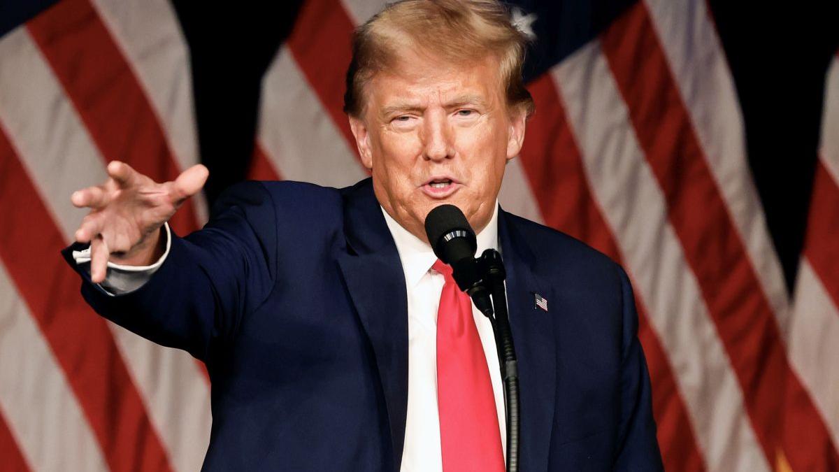 Trump amenință că ar încuraja Rusia să-i atace pe aliații NATO care „nu-și plătesc datoriile”