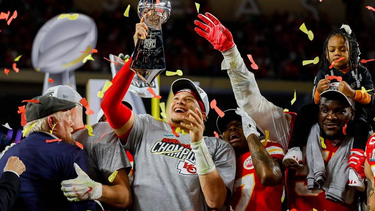 Kansas City Chiefs a câștigat Super Bowl. Celebra Taylor Swift a sărbătorit victoria pe teren