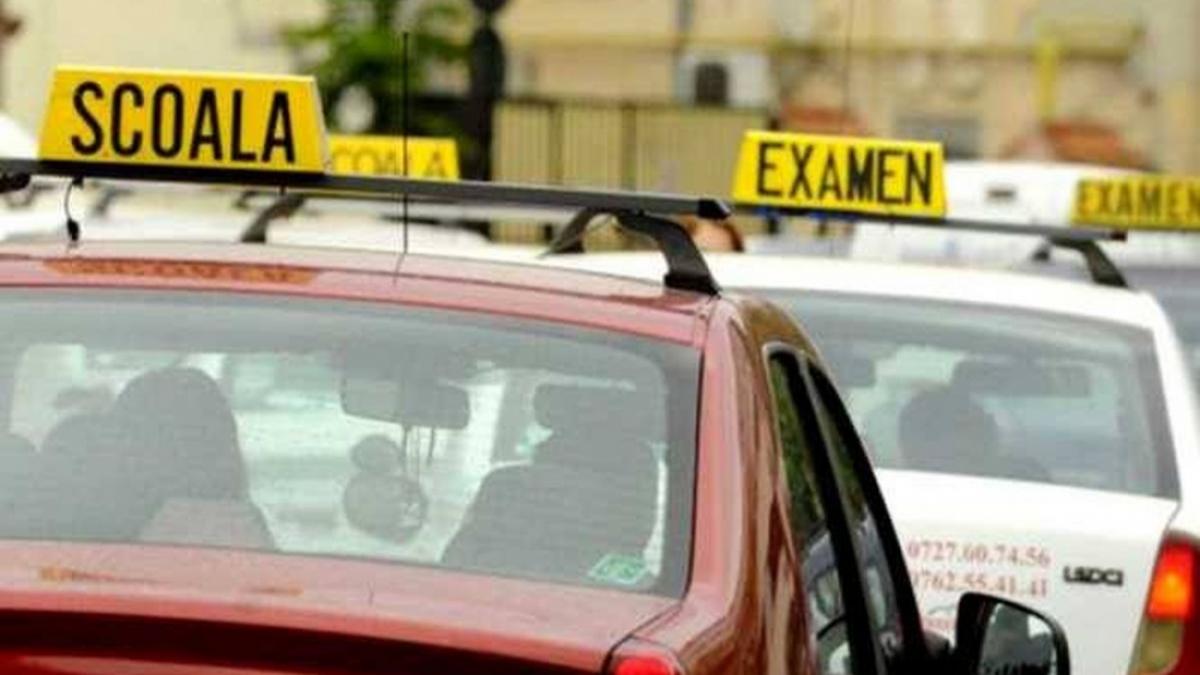 Examenul teoretic pentru obţinerea permisului de conducere poate fi dat oriunde în ţară
