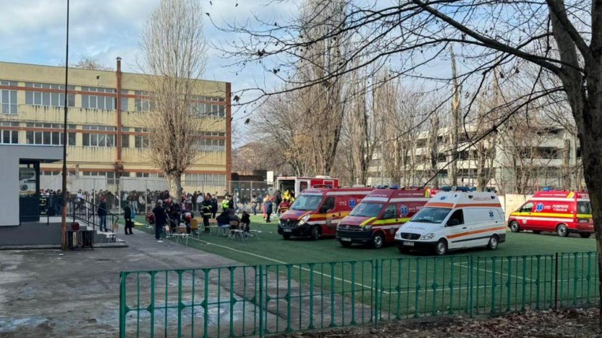 spray iritant liceu dosar penal politisti