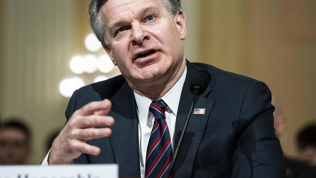 Motivul pentru care șeful FBI a venit în România 