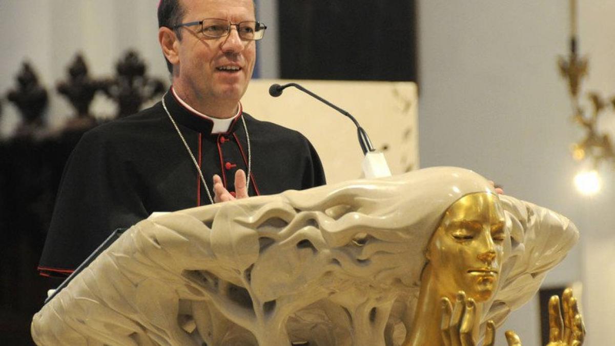 Papa Francisc a numit Nunțiul Apostolic în România și Republica Moldova