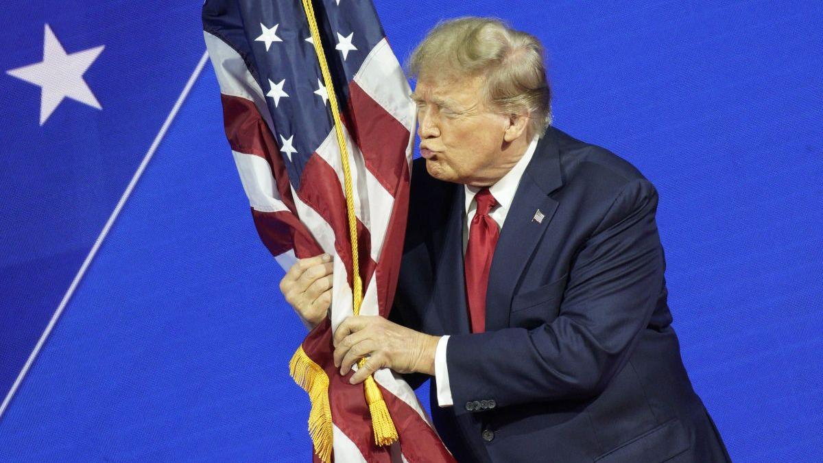 Războiul, noua temă a luptei pentru președinție. „America First” vs cruciada globalistă a lui Biden îl poate propulsa pe Trump la Casa Albă