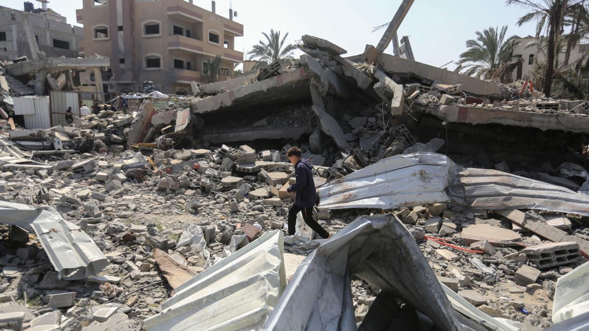 Israelul anchetează moartea palestinienilor care așteptau la coadă ajutoare umanitare
