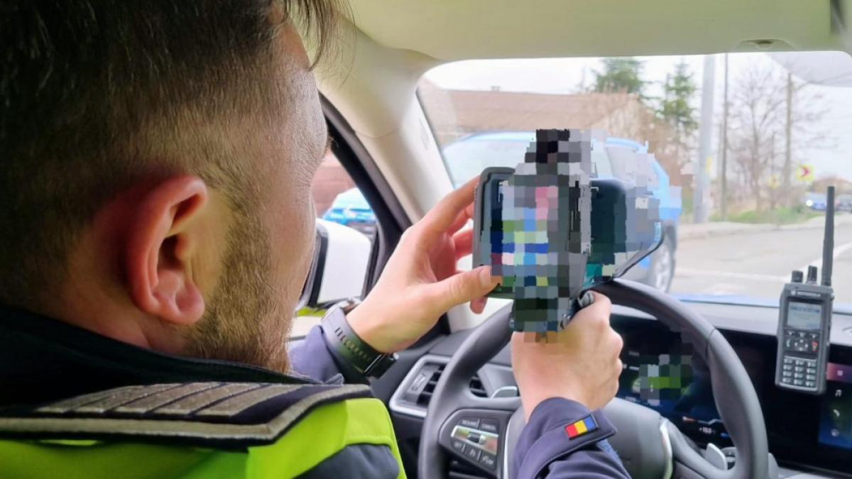 Viteza record pe A3: Un tânăr a fost surprins de aparatul radar conducând cu 275 km/h. Polițiștii i-au transmis un mesaj viral 