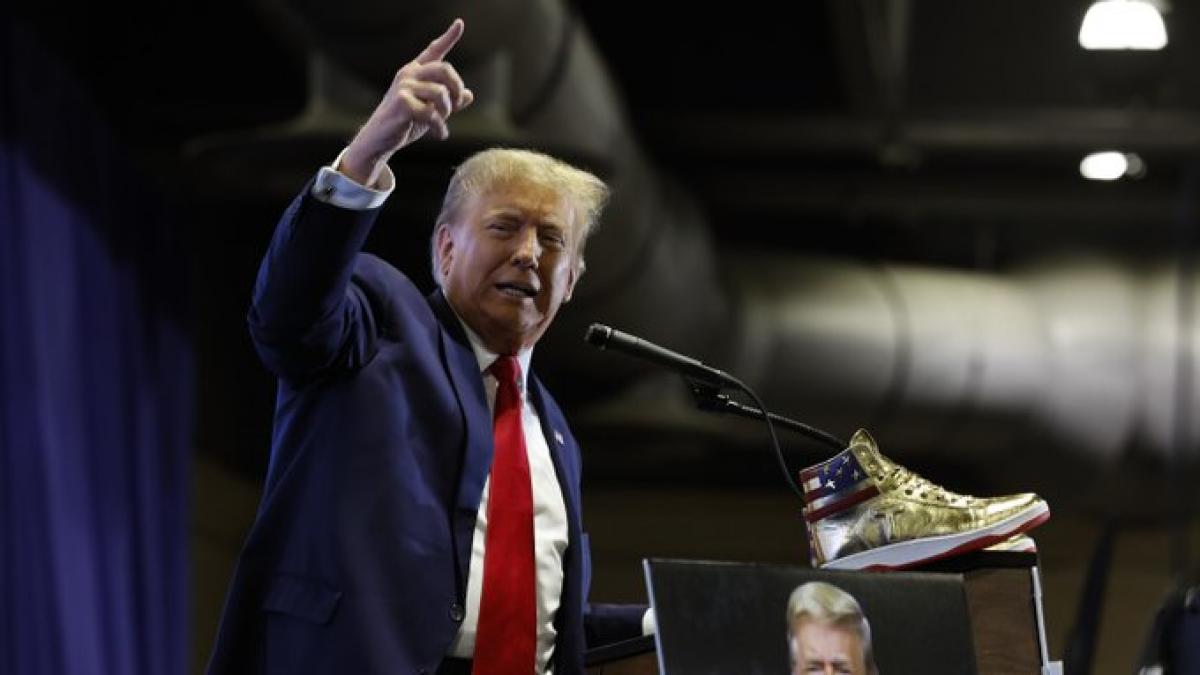 Scandal în SUA! Imagini false create de AI, cu Donald Trump și afro-americani
