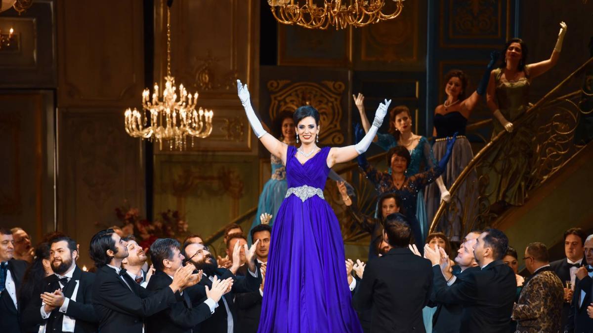 Opera Națională București omagiază feminitatea și celebrează ziua de 8 martie prin baletul Baiadera de Minkus și opera La Traviata de Verdi