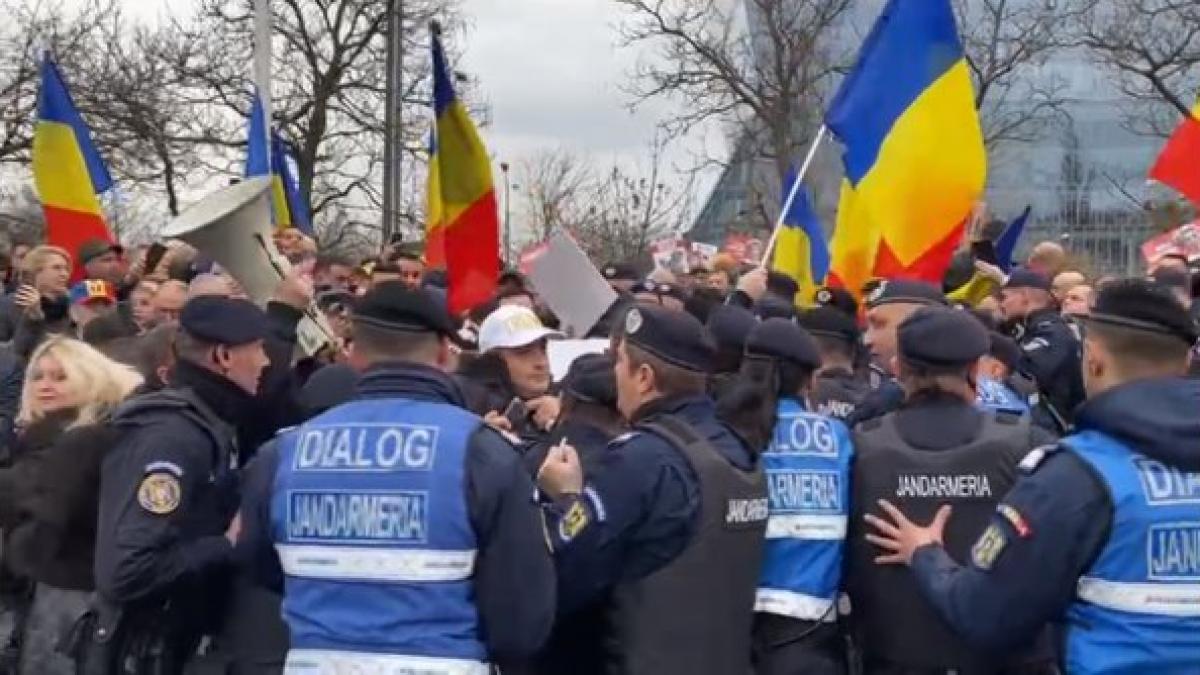 romexpo congresul ppe protestatarii aur cordon jandarmi