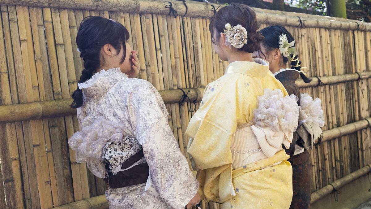 Test de Ziua Femeii: Mai mulți bărbați din Japonia s-au confruntat cu dureri menstruale simulate
