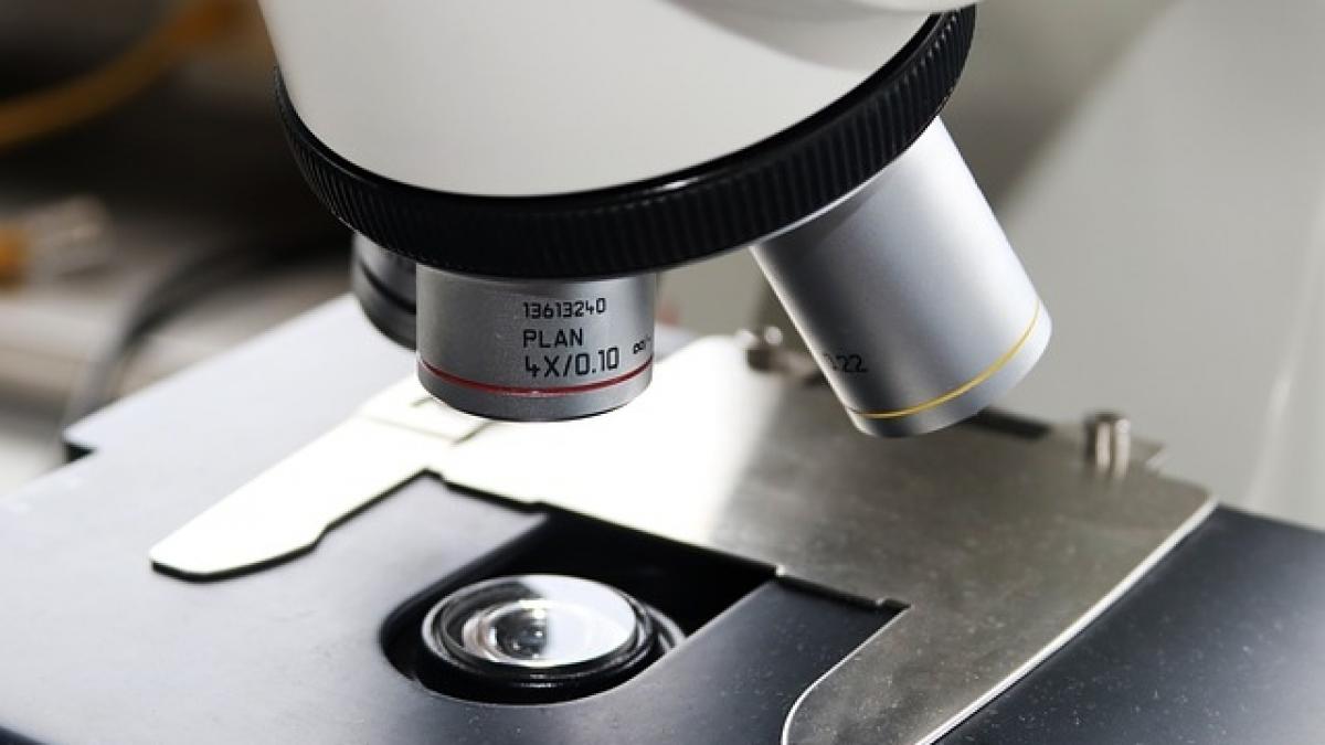 O nouă metodă de diagnosticare a cancerului intestinal, fără biopsii