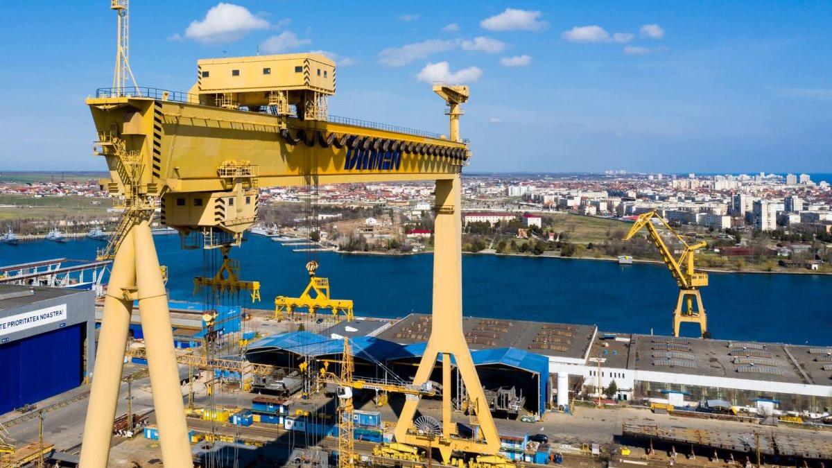 OMERTA la șantierul naval: Peste 2.000 de angajați intră în șomaj, abandonați și de Damen Mangalia, și de statul român