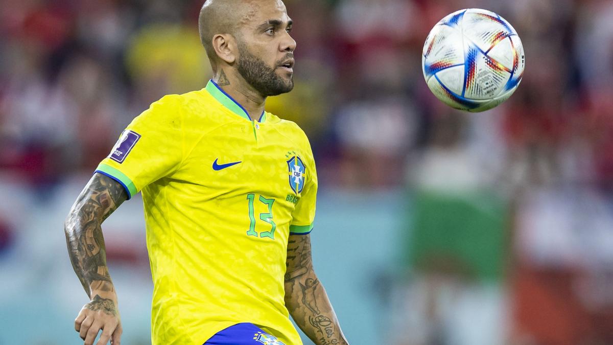 Fostul fotbalist Dani Alves, condamnat pentru viol, a ieșit din închisoare pe cauțiune