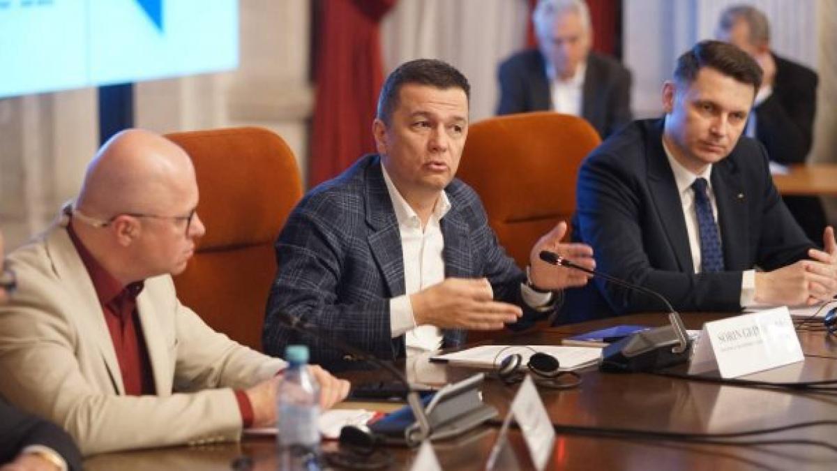 Grindeanu: Contractul pentru încă un lot din secțiunea montană a A8 intră în licitație