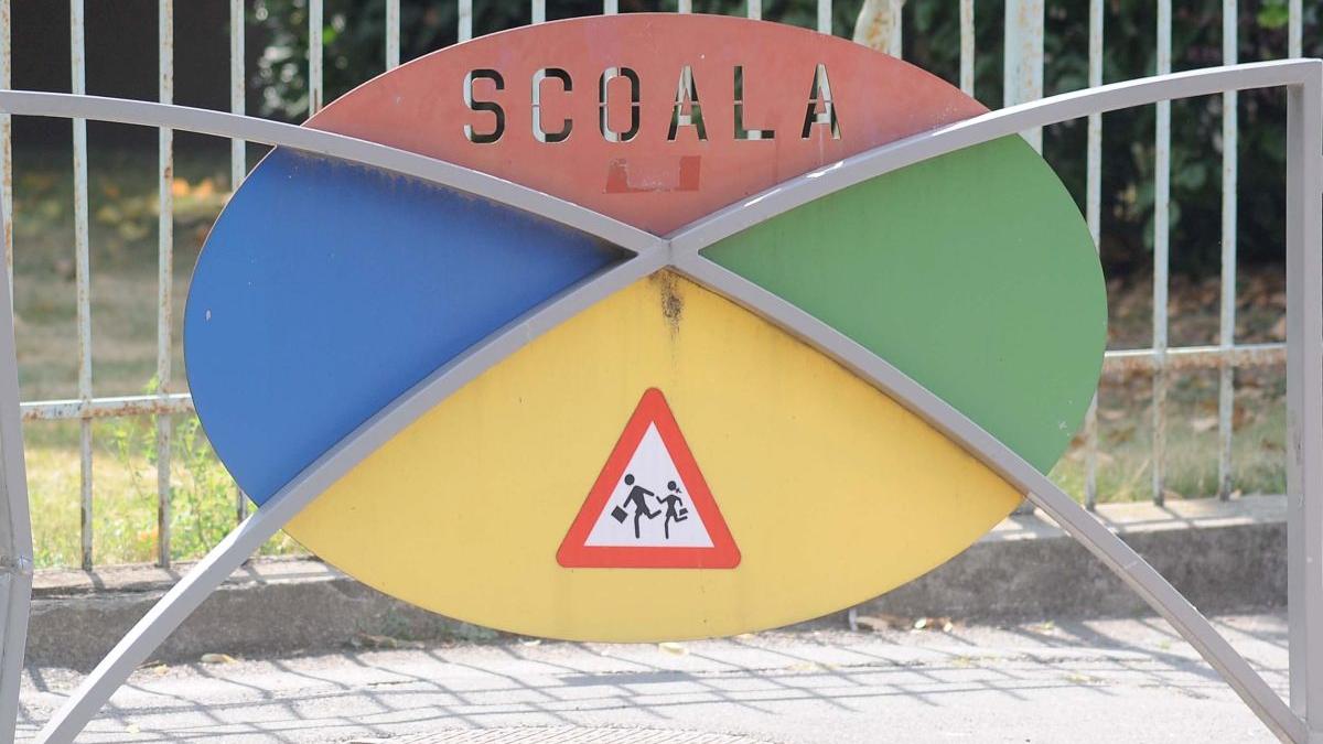 elev injunghiat liceul tehnic iuliu maniu bucuresti