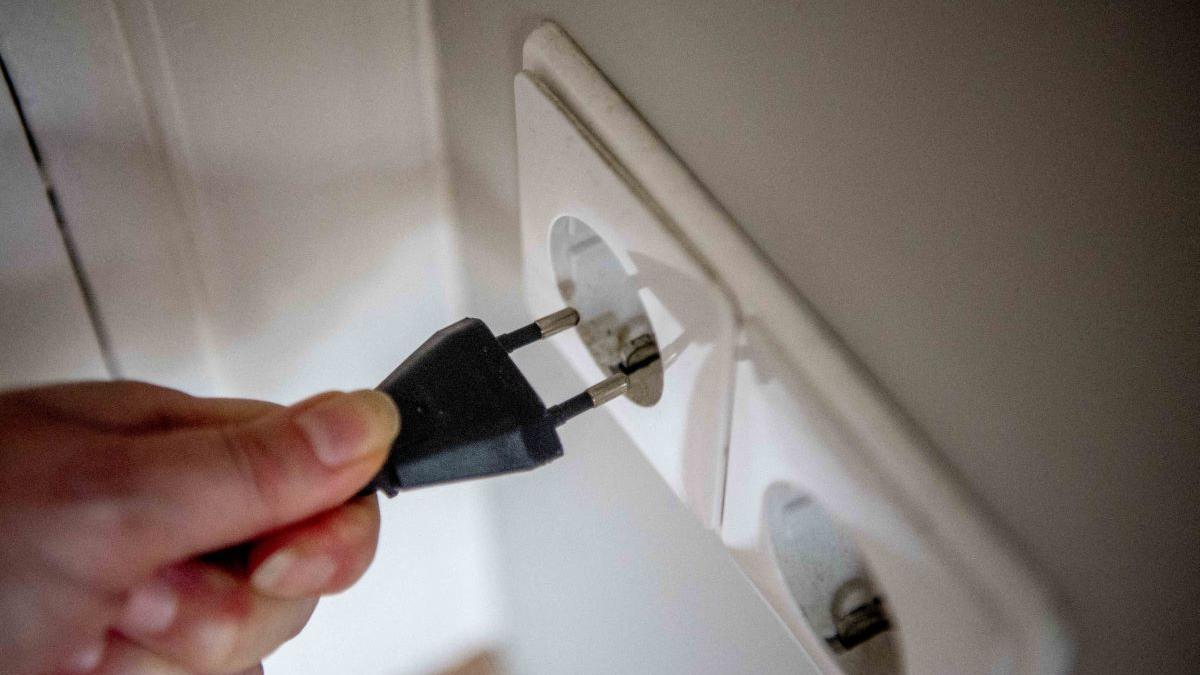 Trucuri simple prin care poți reduce factura la curent cu 10%