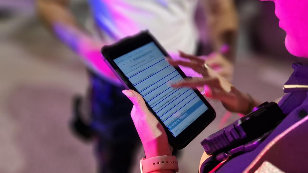 Zeci de mii de verificări cu aplicația eDAC. A fost găsită o mașină de lux căutată în Marea Britanie