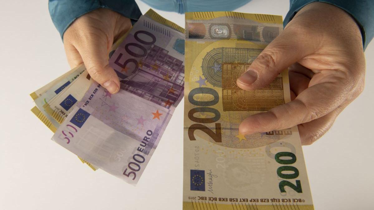 Zodia care va avea noroc la bani în mai 2024. Își vor putea îndeplini cele mai extravagante dorințe