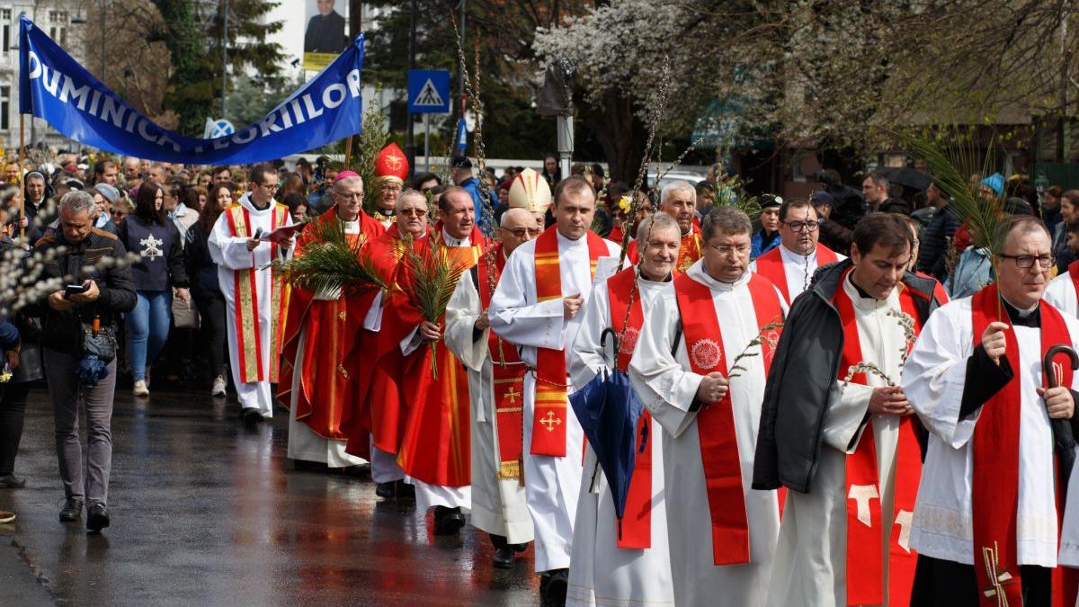 Pelerinajul de Florii la București. Ierarhi, preoți, monahi și credincioși vor umple străzile