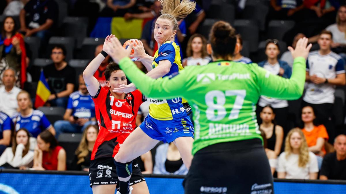 Gloria Bistrița pierde finala EHF European League