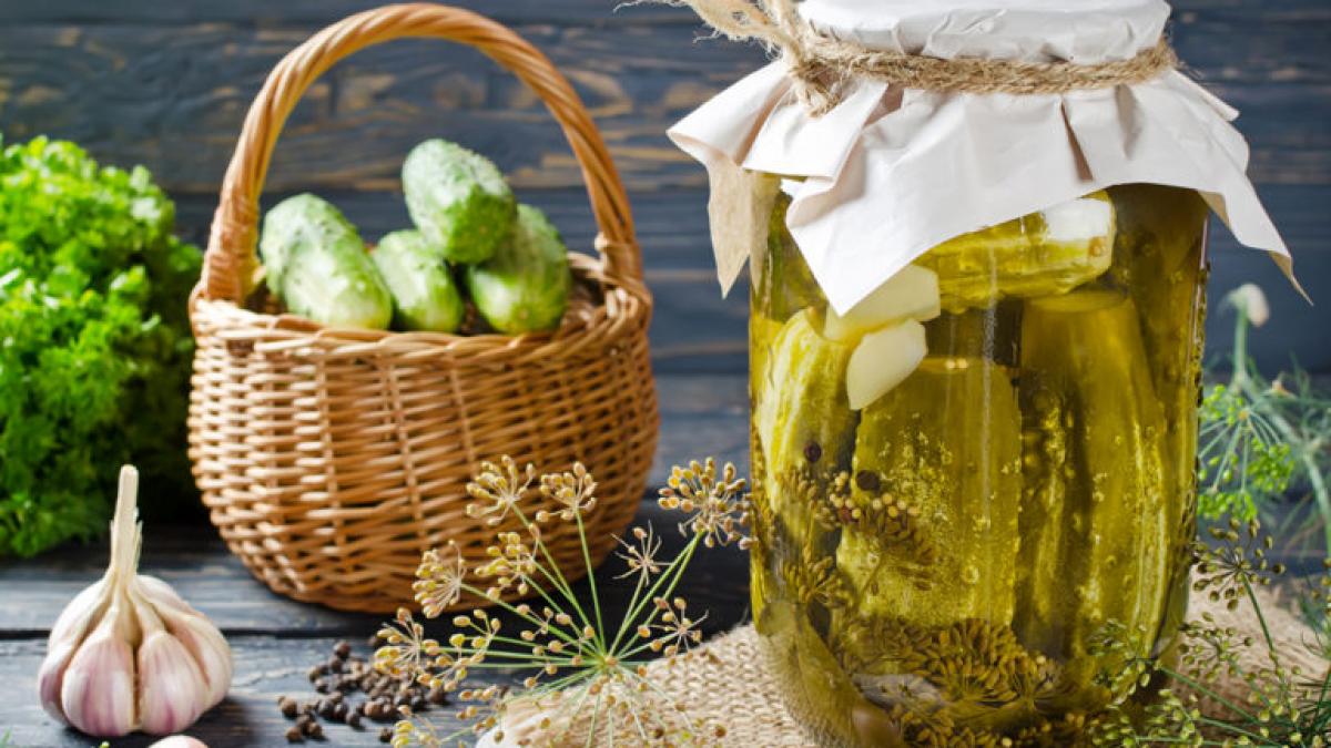 7 metode simple pentru desfacerea capacului unui borcan