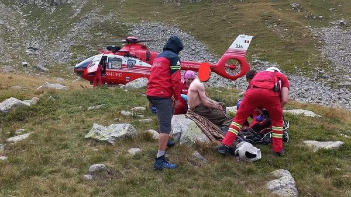 Turiști rătăciți într-o zonă sălbatică din Masivul Retezat, o femeie este rănită