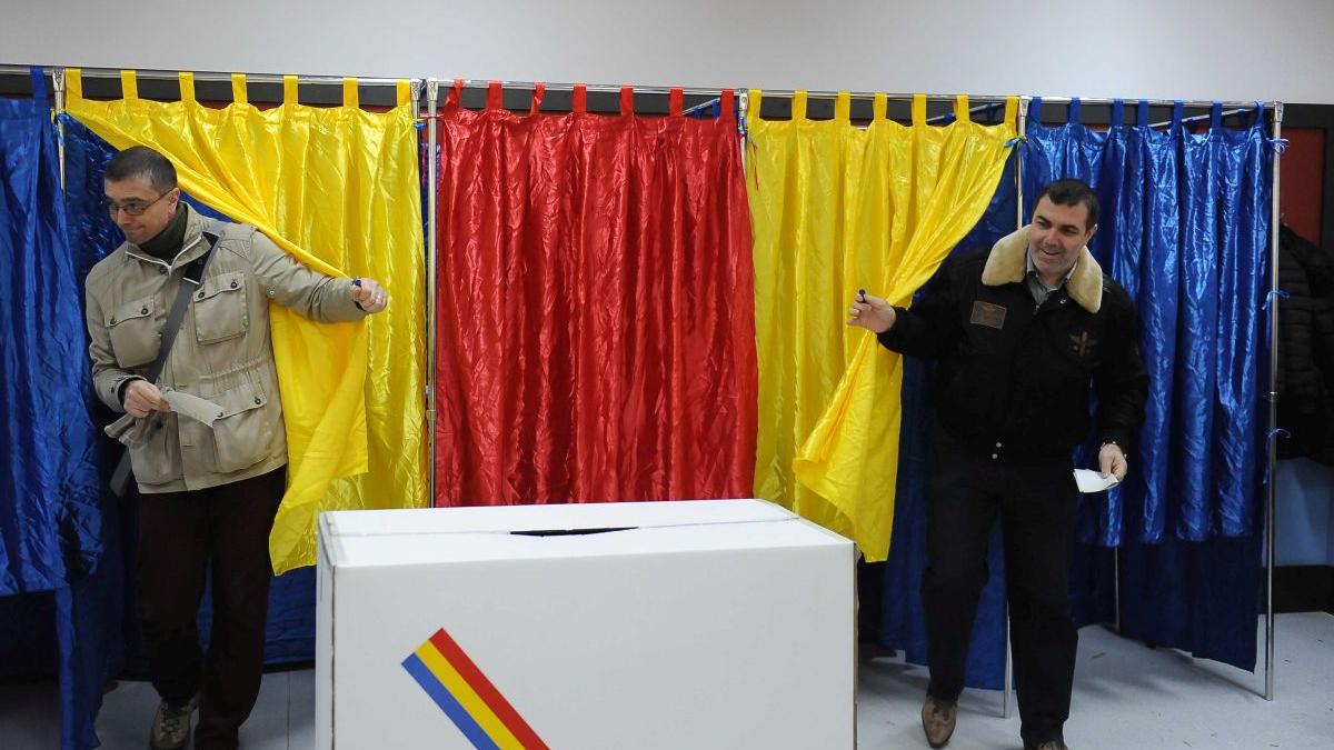 Cum se votează la alegerile din 9 iunie. Alegătorii vor primi câte cinci buletine de vot