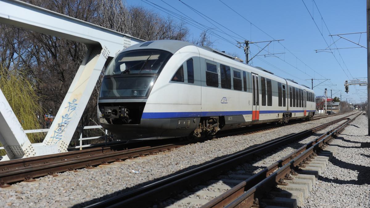 Guvernul aprobă cumpărarea de trenuri și locomotive, ARF ratează licitațiile