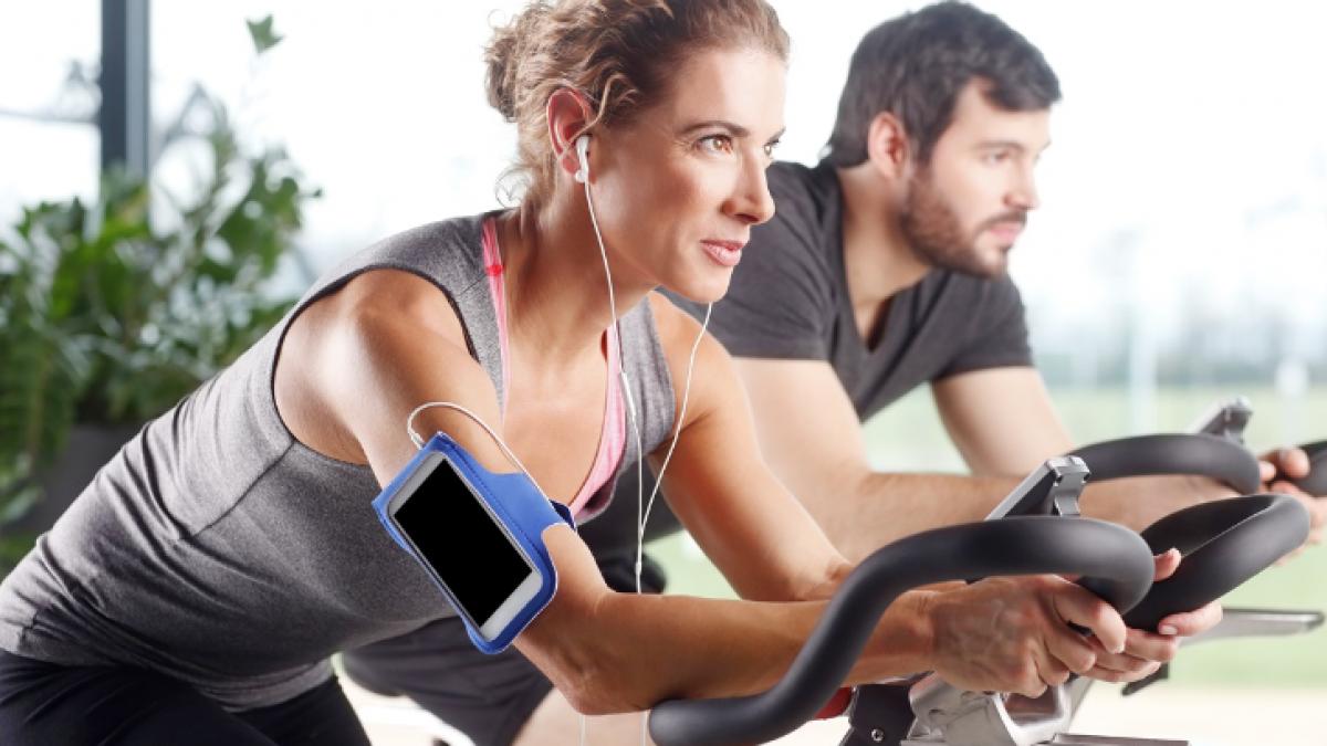 La ce ajută clasele de spinning – 6 MOTIVE pentru care ar trebui să te apuci și tu