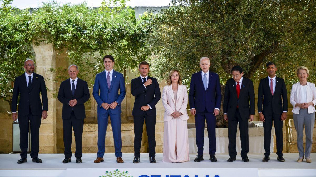 Liderii G7 reuniți joi în Italia au ajuns la un „acord politic” pentru Ucraina