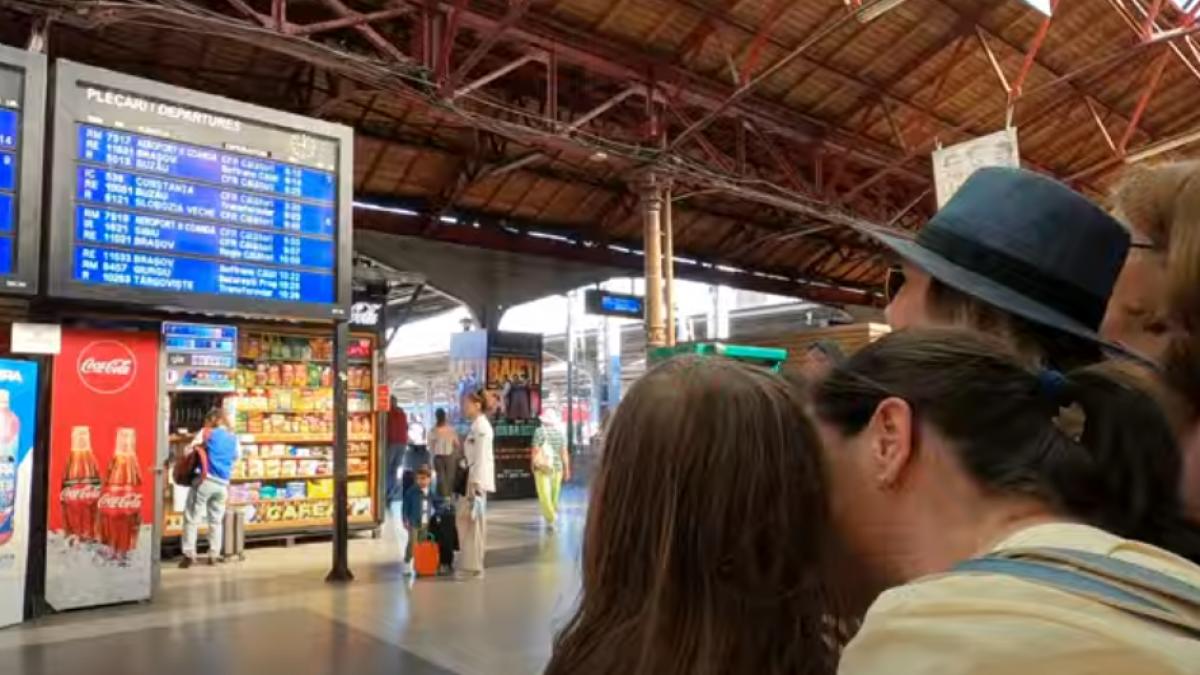 pornesc la drum trenurile soarelui