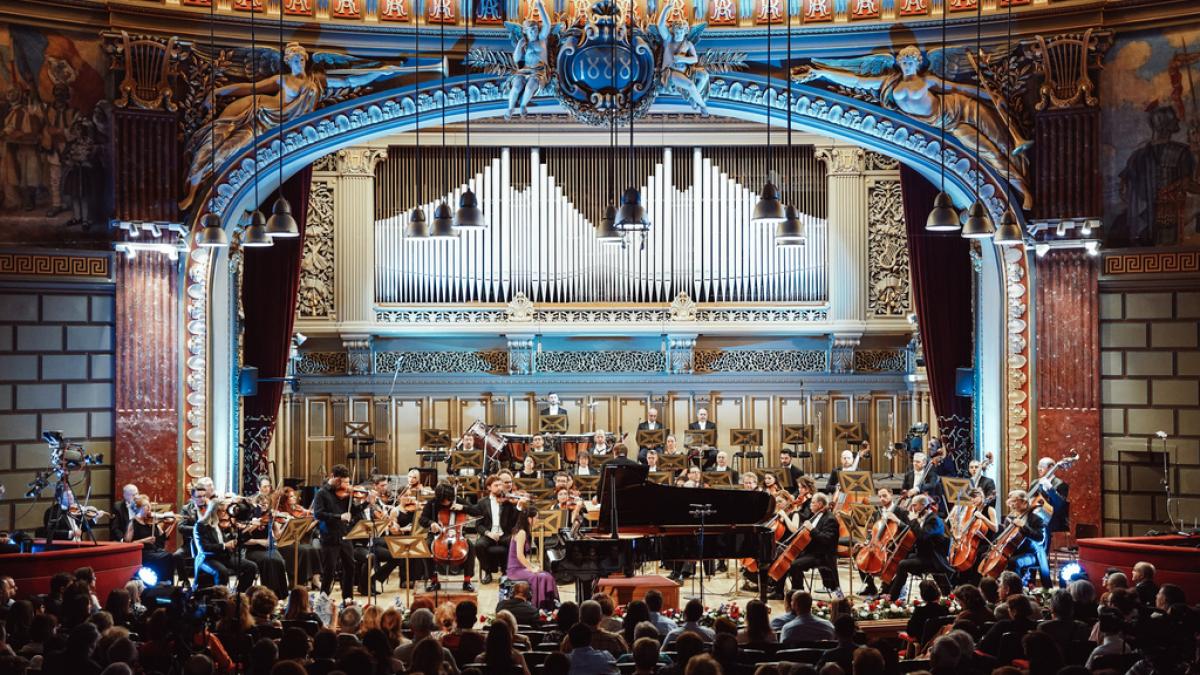 Două dirijoare și patru dirijori cu vârste între 24 și 34 de ani vor fi la pupitrul Orchestrei Române de Tineret, la prima ediție a Masterclass-ului de interpretare dirijorală condus de Cristian Măcelaru