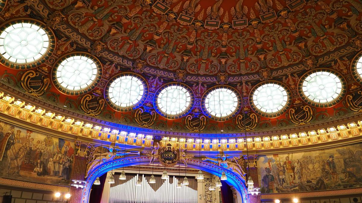 Gala Premiilor M.L.N.R ediția a XI-a 2024 a premiat șapte români de excepție pentru contribuția la dezvoltarea cunoașterii și progresului social