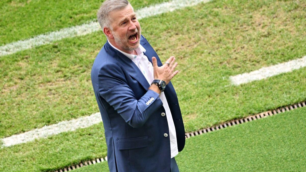 Edi Iordănescu, despre acuzațiile de blat: Să arunci cu noroi în echipe și în jucători, în munca noastră și în demnitatea noastră este rușinos