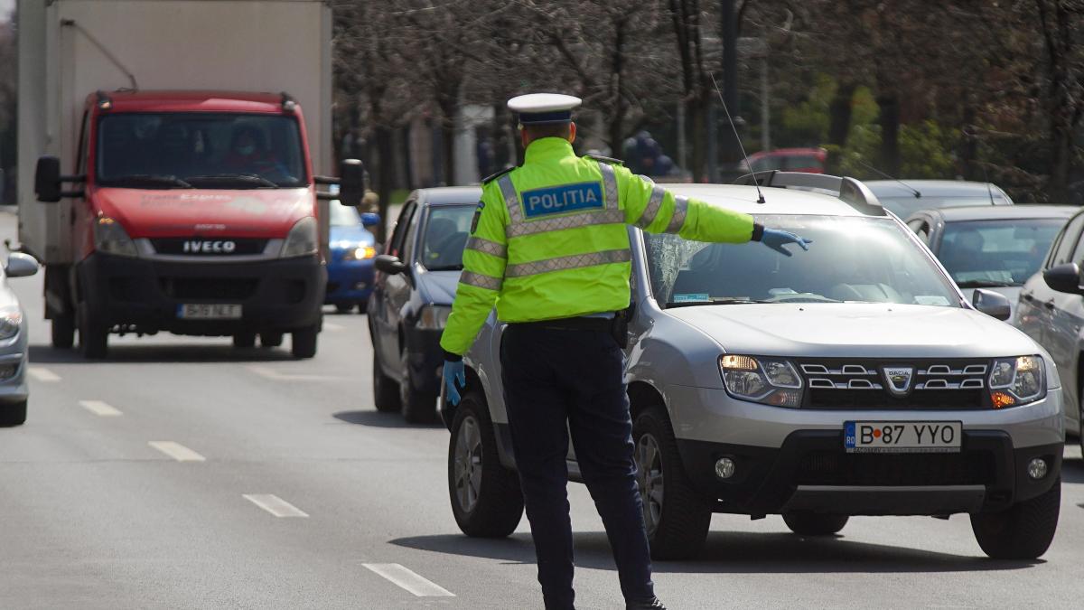 Codul Rutier se modifică. Şoferii pot rămâne fără permis dacă sunt filmaţi în timp ce comit ilegalităţi în trafic