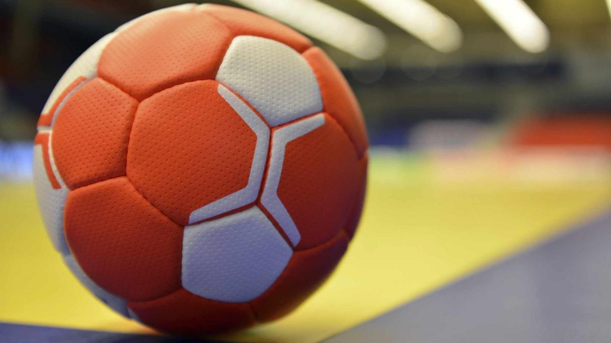 România participă la Campionatul European de Handbal pe plajă U16 din Varna