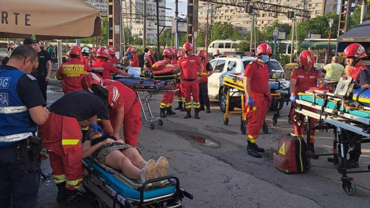 trenuri ciocnit gara basarab nord bucuresti 15 raniti