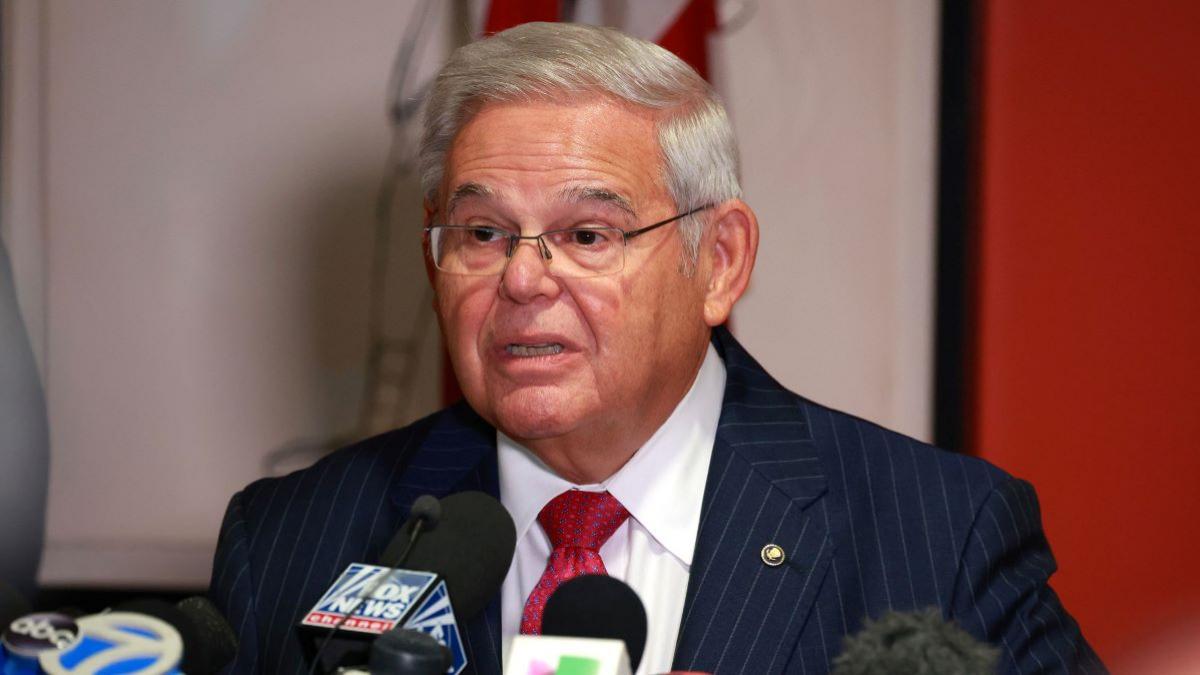 Senatorul american Bob Menendez a demisionat după condamnarea pentru corupție